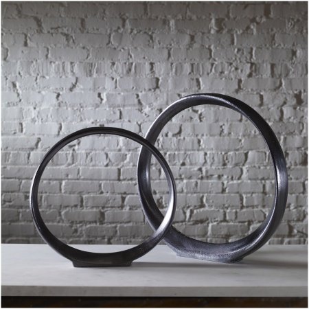 Uttermost Orbits Black Ring Sculptures