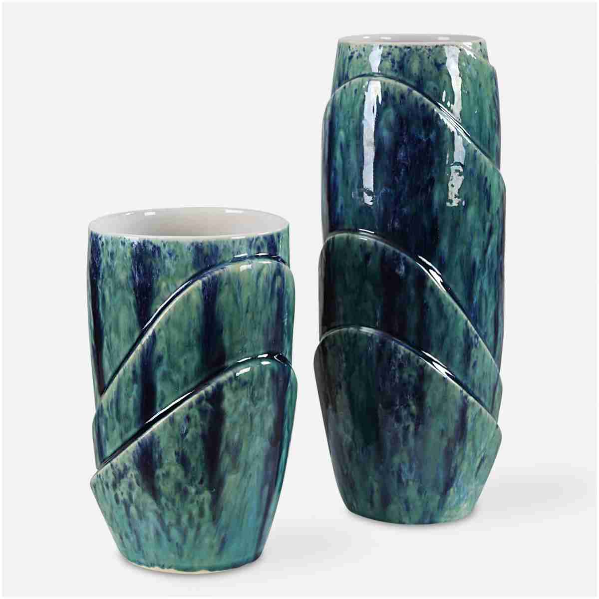 Tranquil Duo-Vases Urns &Amp; Finials