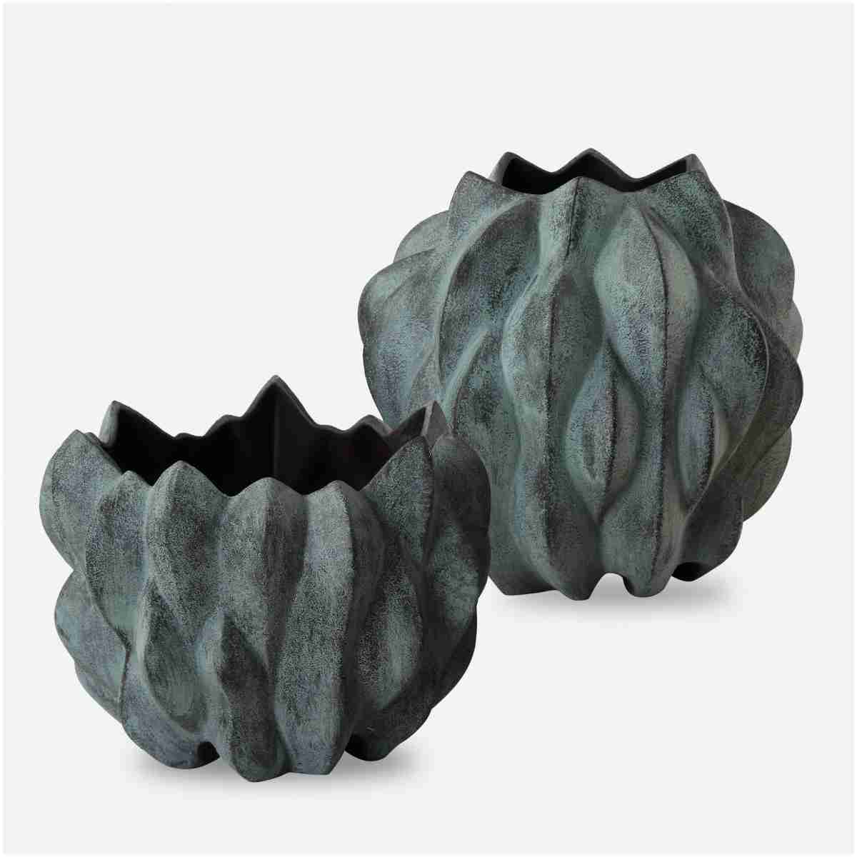 Verdant-Vases Urns &Amp; Finials